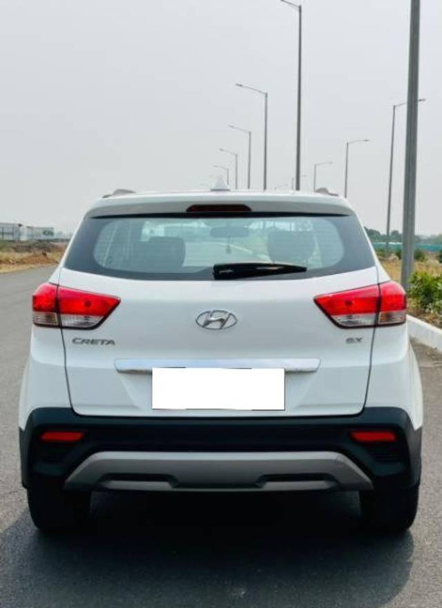 https://images10.gaadi.com/usedcar_image/4586681/original/processed_7613b76e-16b0-4f2c-ae4e-296e88e51996.jpg?imwidth=6402