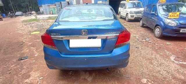 https://images10.gaadi.com/usedcar_image/4586742/original/processed_f7bc2287b4c6f01af373817ec38d4d40.jpg?imwidth=6401
