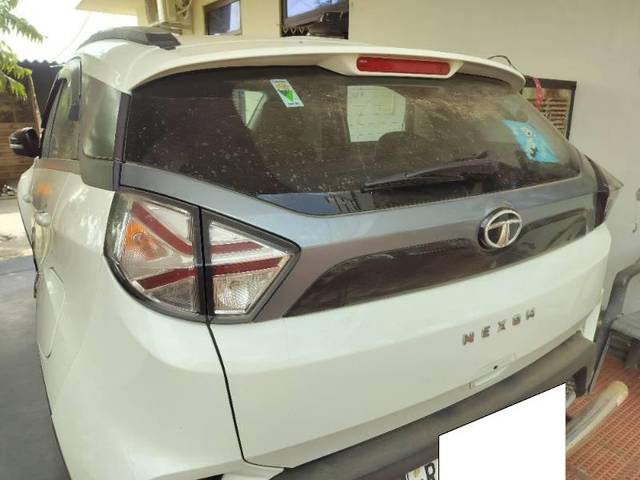 https://images10.gaadi.com/usedcar_image/4586753/original/processed_f93d5290-681e-4bc0-8a35-1b2b24c8bacc.jpg?imwidth=6401