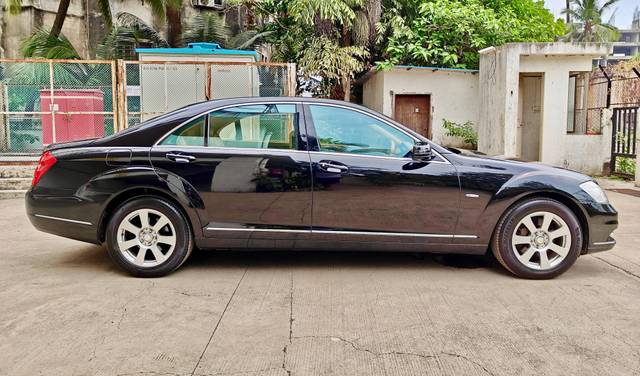 https://images10.gaadi.com/usedcar_image/4586760/original/processed_693b1534-0705-4256-ab2c-0580c609ff87.jpg?imwidth=6401