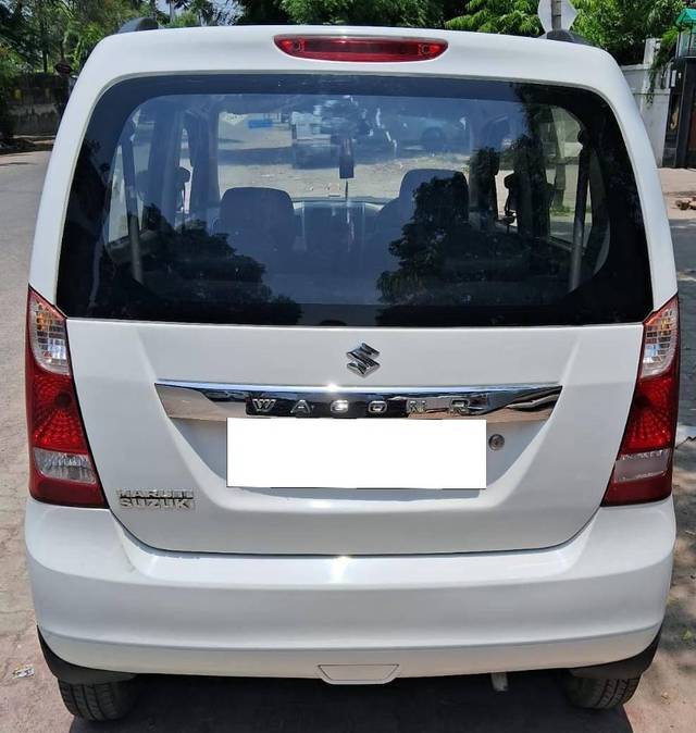 https://images10.gaadi.com/usedcar_image/4586766/original/processed_0f893708da88c9e9921477db75183728.jpg?imwidth=6402