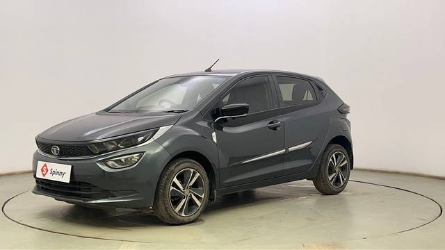 https://images10.gaadi.com/usedcar_image/4586767/original/bbd9a5ce3e7437f4ccd42375739be2a7.JPG?imwidth=6400