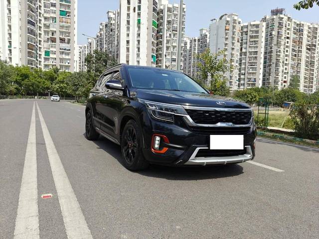 https://images10.gaadi.com/usedcar_image/4586787/original/processed_8bc51a3dc6627f6a3d7cba6e99a45b34.jpg?imwidth=6400