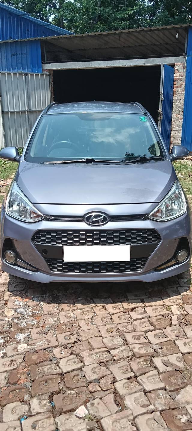 https://images10.gaadi.com/usedcar_image/4586790/original/processed_14679e420c1ef1b81055c07bba3cf6c3.jpg?imwidth=6400