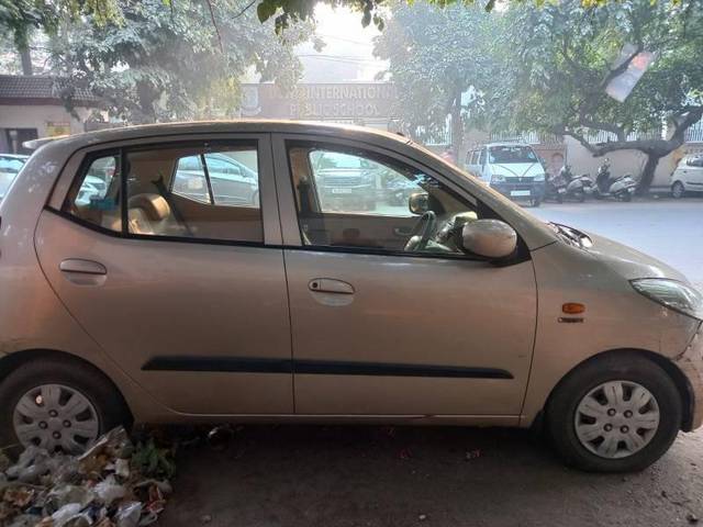 https://images10.gaadi.com/usedcar_image/4586791/original/processed_8ceb52fd-328f-4d06-ba6b-1983ab62f5fa.jpeg?imwidth=6401