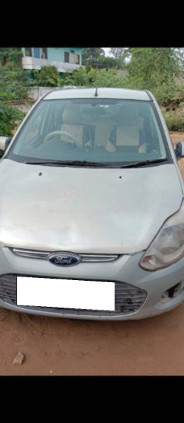 https://images10.gaadi.com/usedcar_image/4586799/original/processed_3f7531b5-0c1a-41c2-a758-b4a09e9ef7cd.png?imwidth=6400