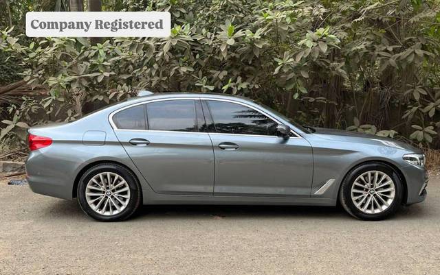https://images10.gaadi.com/usedcar_image/4586824/original/processed_8e28d0e09018dee13300a4e2ae9c645e.jpeg?imwidth=6401