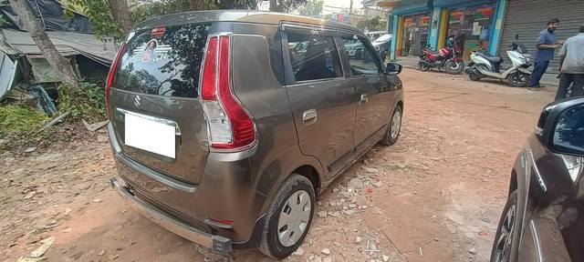 https://images10.gaadi.com/usedcar_image/4586836/original/processed_f9a9b4f8072dde3ae45f867f853f7655.jpg?imwidth=6401