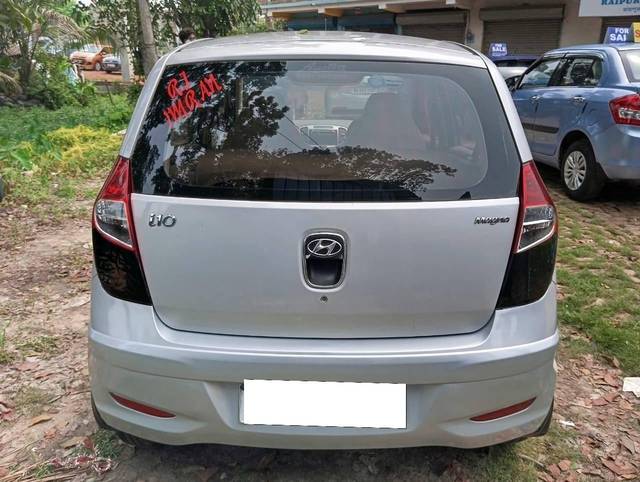 https://images10.gaadi.com/usedcar_image/4586857/original/processed_515b356b39c2975ac454fd3f9873acf5.jpg?imwidth=6402