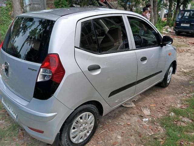 https://images10.gaadi.com/usedcar_image/4586857/original/processed_e19634b4acf27a60a012f7b617a29771.jpg?imwidth=6401