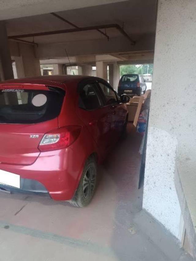 https://images10.gaadi.com/usedcar_image/4586884/original/processed_1603e943-32d6-4e50-9a68-6b6eea8185fe.jpg?imwidth=6402