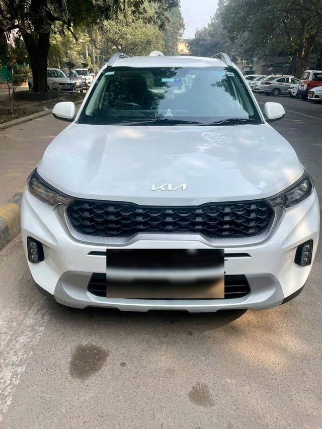 https://images10.gaadi.com/usedcar_image/4586898/original/7b588d42-00b2-4bab-9279-a469353dfe2a.png?imwidth=6402