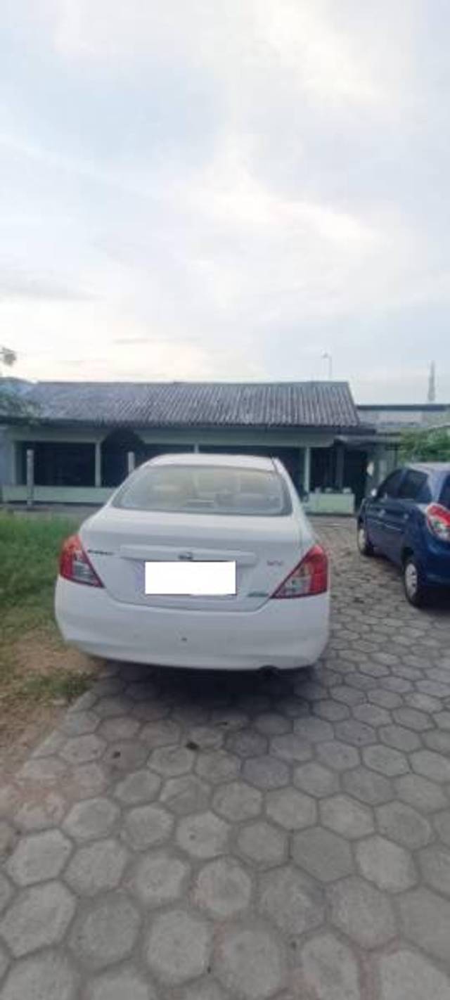 https://images10.gaadi.com/usedcar_image/4586931/original/processed_6ec1c2f8-edc3-43f4-aac8-b2c00c994253.jpg?imwidth=6401