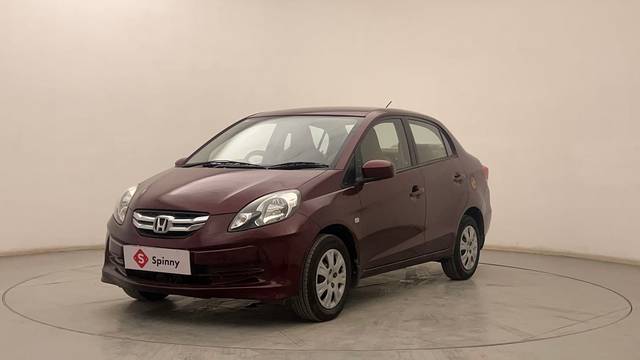 https://images10.gaadi.com/usedcar_image/4586935/original/50bc2adf89b01cd0466e91515d987ab3.JPG?imwidth=6400