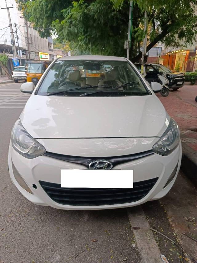 https://images10.gaadi.com/usedcar_image/4586939/original/processed_f695d5551c4d4596a9ac66c5f877bb6b.jpg?imwidth=6400