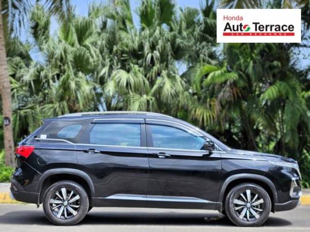 https://images10.gaadi.com/usedcar_image/4586946/original/6b7d22fc391fcb1a6f0037ed6b46eda3.jpeg?imwidth=6400