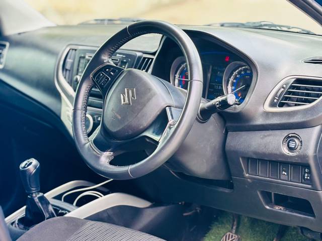 https://images10.gaadi.com/usedcar_image/4586969/original/7032cef85a18adf5afb3412f089f8f24.jpg?imwidth=6402