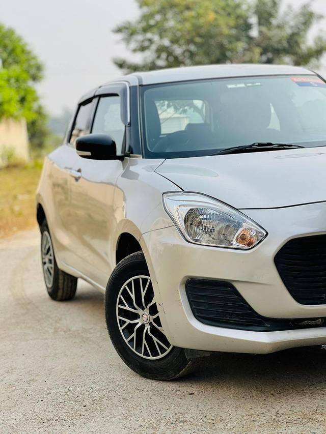 https://images10.gaadi.com/usedcar_image/4586971/original/processed_27f504cfbde782bfaaff7b49d5a6d151.jpg?imwidth=6400