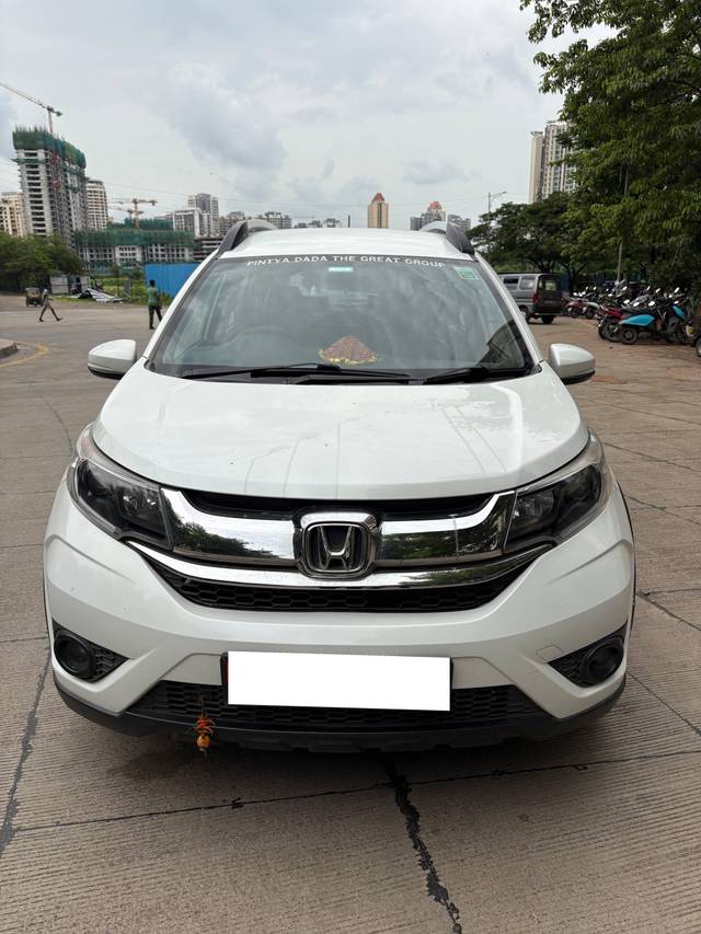 https://images10.gaadi.com/usedcar_image/4586974/original/processed_e8a5a4cc-7bef-4c39-bf50-9f00637c6790.jpg?imwidth=6400