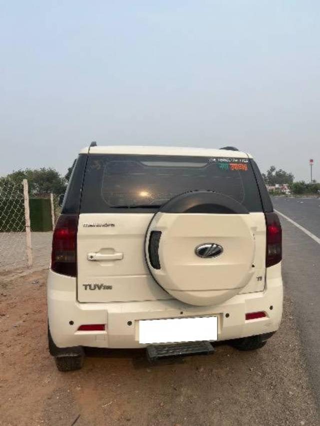 https://images10.gaadi.com/usedcar_image/4586980/original/processed_d4075449-85c0-4def-b8bd-5b9312be2f94.jpg?imwidth=6401