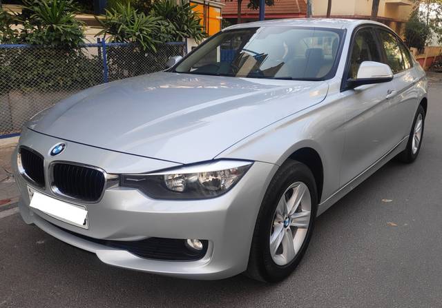 https://images10.gaadi.com/usedcar_image/4586992/original/d4dee18a79b83e82d63c92ff9166a029.jpg?imwidth=6400