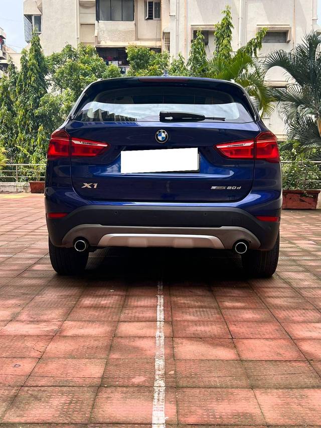 https://images10.gaadi.com/usedcar_image/4586998/original/processed_1c72c1beb5d6b13e5d556d0aadfe9bcf.jpeg?imwidth=6402