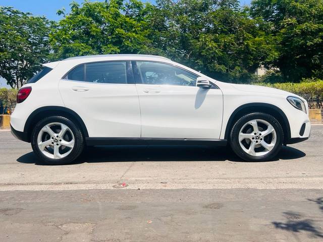 https://images10.gaadi.com/usedcar_image/4587028/original/100b9f179da5452de0c81bc770e1bdda.jpeg?imwidth=6401