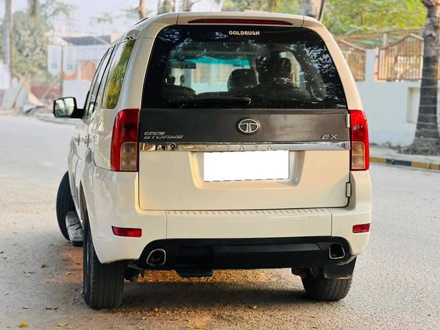 https://images10.gaadi.com/usedcar_image/4587029/original/processed_20398f0c5c9590b6afa22cc3ceab2b03.jpg?imwidth=6401
