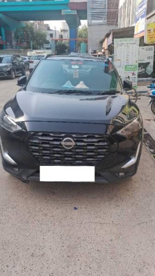 https://images10.gaadi.com/usedcar_image/4587031/original/processed_d82ab68b-e0bd-411f-a660-b461ade24760.jpg?imwidth=6400