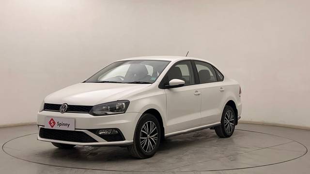 https://images10.gaadi.com/usedcar_image/4587037/original/fdd049c54075f0e72bf24d236d030c15.JPG?imwidth=6400