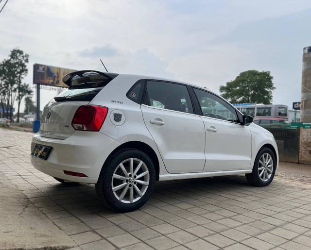 https://images10.gaadi.com/usedcar_image/4587047/original/processed_ac41e0baa0e1e460a6d4887b0e44bd82.jpg?imwidth=6401