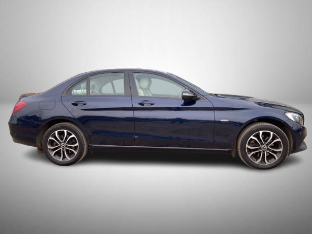 https://images10.gaadi.com/usedcar_image/4587049/original/27a12a14ff8f998c13fc510c8fc6f52c.png?imwidth=6401