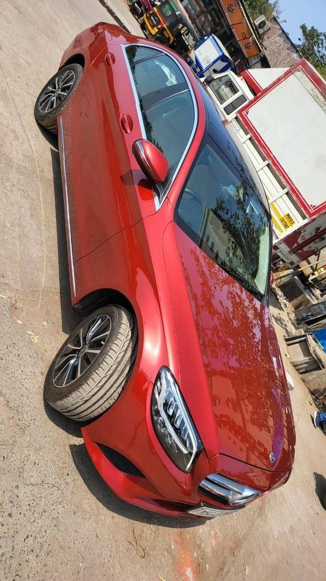 https://images10.gaadi.com/usedcar_image/4587080/original/processed_1b73e5e0169798df6ca417253c38ac64.jpg?imwidth=6402