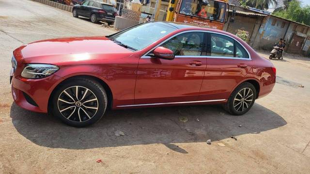 https://images10.gaadi.com/usedcar_image/4587080/original/processed_d3bba761ceb6a8d2d5326d22dd7c0e98.jpg?imwidth=6400