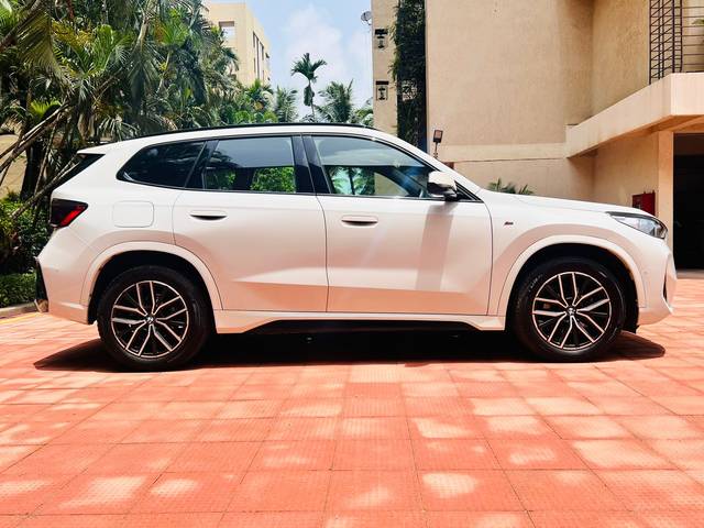 https://images10.gaadi.com/usedcar_image/4587081/original/e249566f253ba4124b6d9bded6eb7ba3.jpeg?imwidth=6401