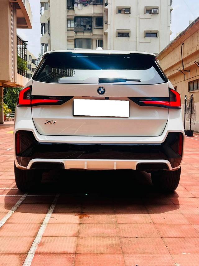 https://images10.gaadi.com/usedcar_image/4587081/original/processed_116c253162c50f9dce57800481685eb4.jpeg?imwidth=6402