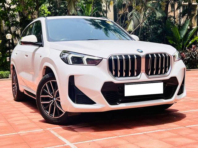 https://images10.gaadi.com/usedcar_image/4587081/original/processed_ab1bf78e98add0ccc66f6db32408ee3b.jpeg?imwidth=6400