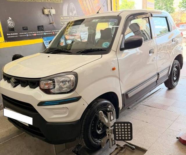 https://images10.gaadi.com/usedcar_image/4587087/original/processed_68b7b234-c5c7-4a5a-aba3-020e264575f9.jpeg?imwidth=6400