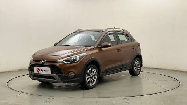 https://images10.gaadi.com/usedcar_image/4587088/original/c3c4bc2274aac94e6bb211ddad8e7ed5.JPG?imwidth=6400