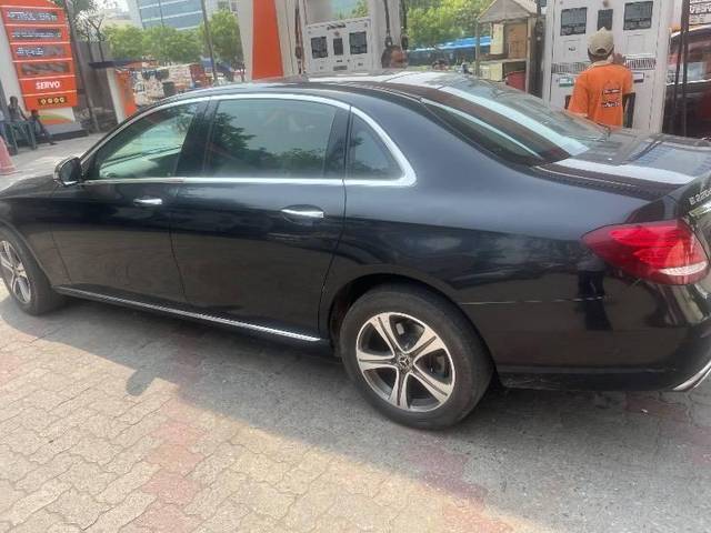 https://images10.gaadi.com/usedcar_image/4587094/original/processed_processed_40fb3312-86fc-4841-9871-914e9a5206a4.jpeg?imwidth=6402
