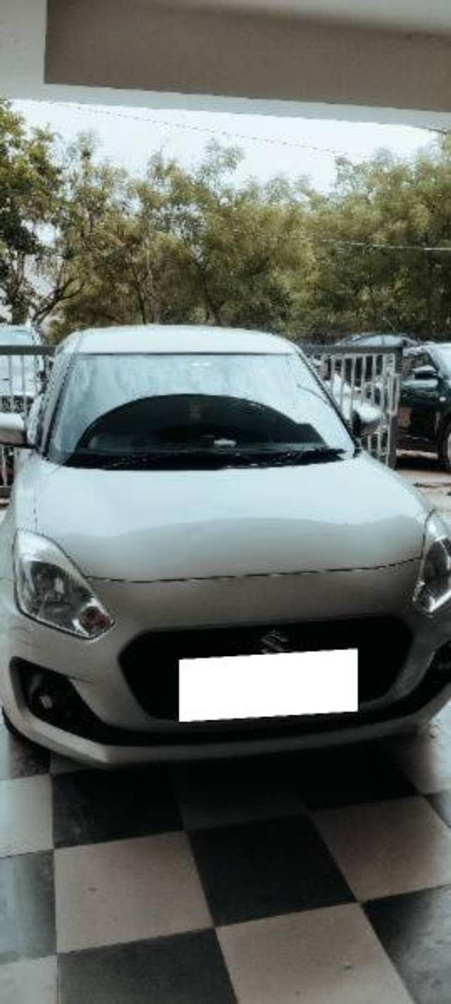 https://images10.gaadi.com/usedcar_image/4587144/original/processed_e05b2790-d20a-47b0-912e-56e5e6c5f6e4.jpg?imwidth=6400