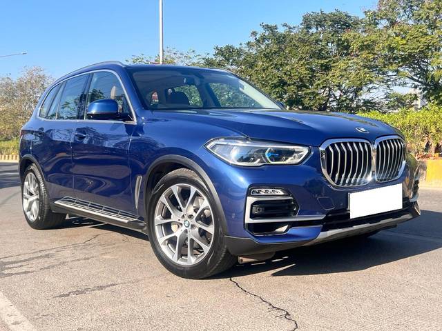 https://images10.gaadi.com/usedcar_image/4587145/original/processed_1bf848d522eb6be04943056e31c88c5a.jpeg?imwidth=6400