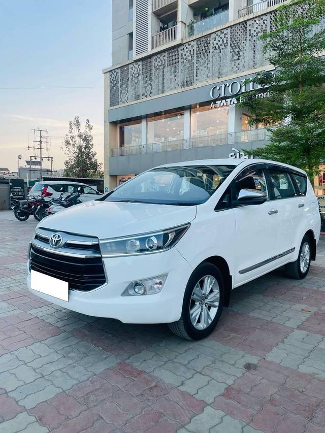 https://images10.gaadi.com/usedcar_image/4587159/original/processed_1856cc1d810ea455ec2323390c2d7de4.jpg?imwidth=6400