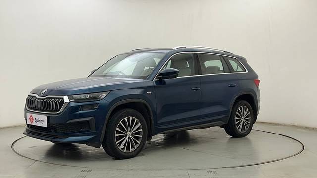 https://images10.gaadi.com/usedcar_image/4587169/original/bd9905015b707480398b0477702678f9.JPG?imwidth=6400