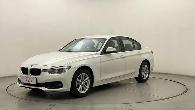 https://images10.gaadi.com/usedcar_image/4587174/original/1c8bfaf4d5796e91f2f6224db26fdf27.JPG?imwidth=6400