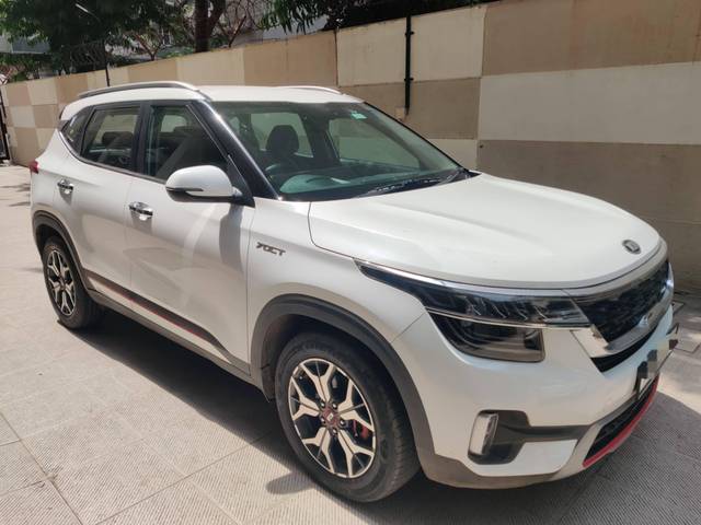 https://images10.gaadi.com/usedcar_image/4587182/original/processed_28bc75dc515e988ae47cd5417e14baea.jpeg?imwidth=6400