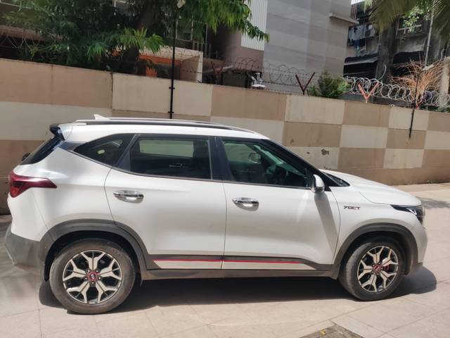 https://images10.gaadi.com/usedcar_image/4587182/original/processed_9a9d34458760db3892d821e4d17d0f34.jpeg?imwidth=6401