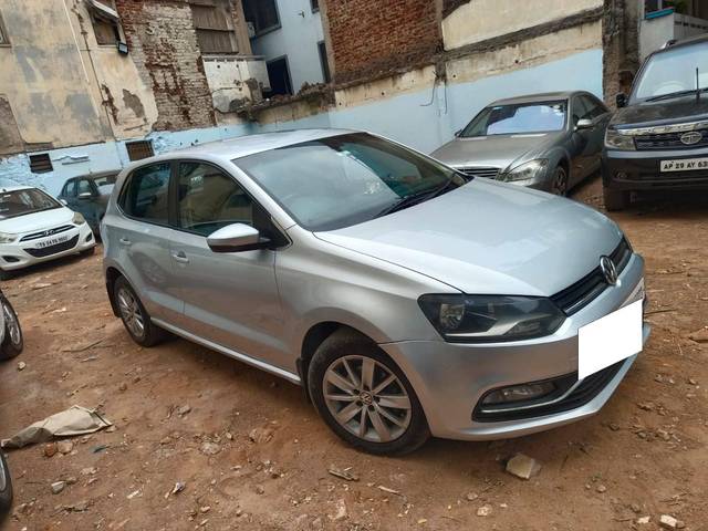 https://images10.gaadi.com/usedcar_image/4587197/original/processed_d95102bd1ffb7983b206a6cb93585bbd.jpg?imwidth=6400