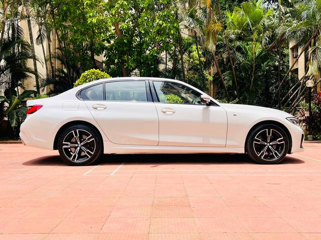 https://images10.gaadi.com/usedcar_image/4587198/original/1bfc02ce59e103af3c4c8d40f61100f9.jpeg?imwidth=6401