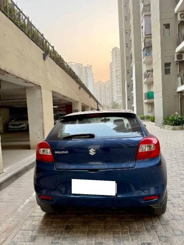 https://images10.gaadi.com/usedcar_image/4587201/original/processed_e78ce116-4abf-4d2a-8c00-8932e4d727ac.jpeg?imwidth=6402